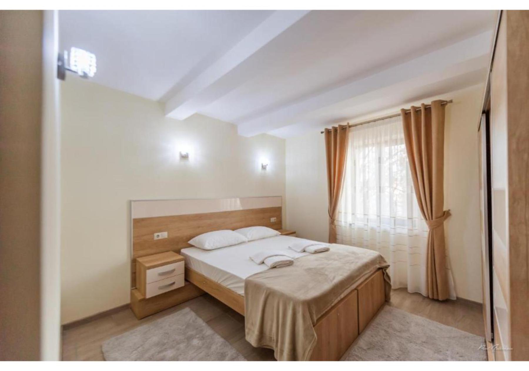 Luxury * Pitesti