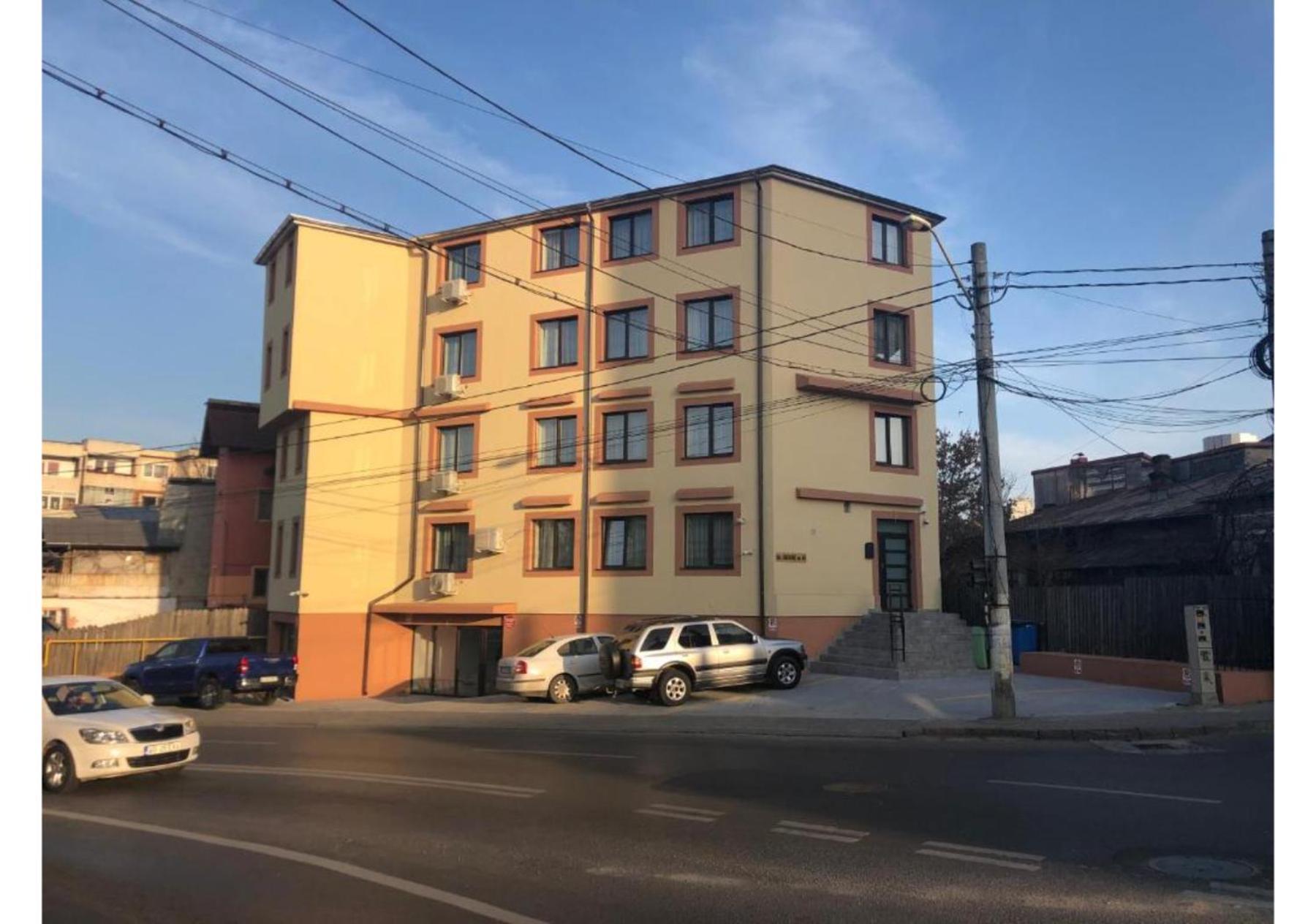 Luxury * Pitesti